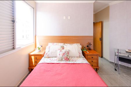 Apartamento à venda com 174m², 4 quartos e 2 vagas Apartamento à venda com 174m², 4 quartos e 2 vagasSuíte