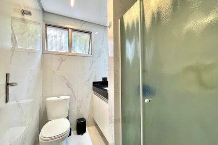 Banheiro de apartamento à venda com 1 quarto, 51m² em Vila Clementino, São Paulo