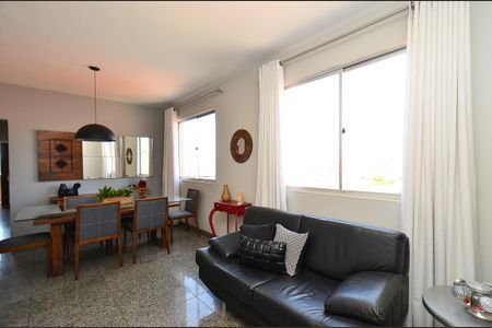 Sala de Estar de apartamento à venda com 4 quartos, 110m² em Colégio Batista, Belo Horizonte