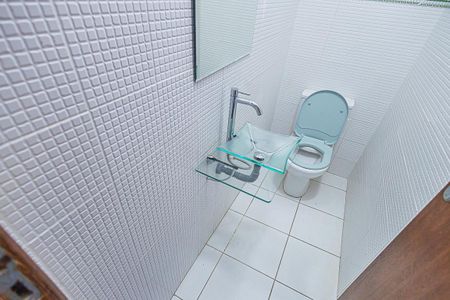 lavabo de casa para alugar com 4 quartos, 220m² em Santa Amelia, Belo Horizonte
