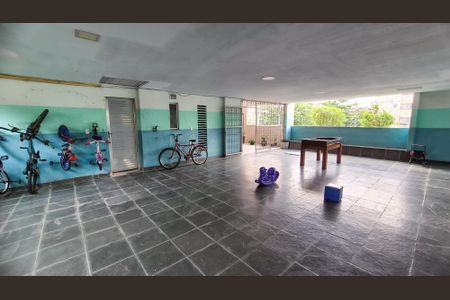Apartamento à venda com 49m², 2 quartos e sem vagaÁrea comum - Playground