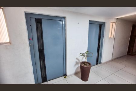 Apartamento à venda com 49m², 2 quartos e sem vagaElevadores