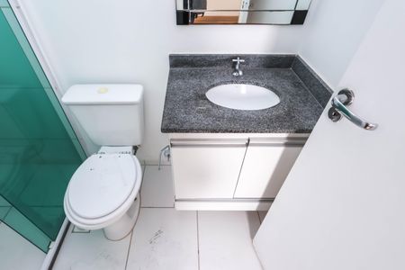 Apartamento à venda com 69m², 2 quartos e 1 vaga Apartamento à venda com 69m², 2 quartos e 1 vagaBanheiro da Suíte