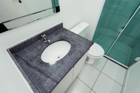 Apartamento à venda com 69m², 2 quartos e 1 vaga Apartamento à venda com 69m², 2 quartos e 1 vagaBanheiro