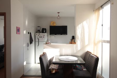 Sala de casa para alugar com 2 quartos, 49m² em Urca (justinópolis), Ribeirão das Neves