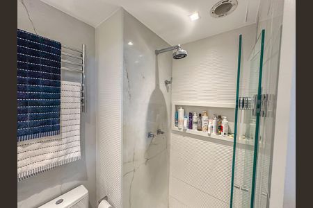 Apartamento à venda com 87m², 3 quartos e 1 vaga Apartamento à venda com 87m², 3 quartos e 1 vagaBanheiro da Suíte