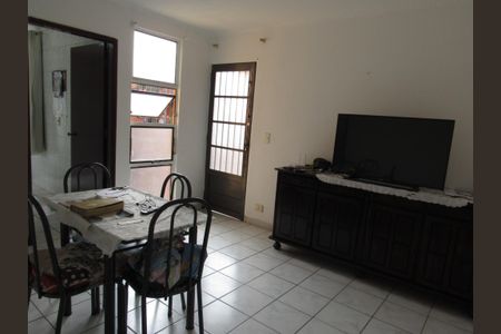 Sala de apartamento para alugar com 2 quartos, 64m² em Aliança, Osasco