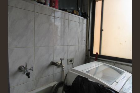 Apartamento à venda com 64m², 2 quartos e 1 vagaCozinha e Área de Serviço