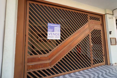 Casa à venda com 125m², 3 quartos e 2 vagasFachada