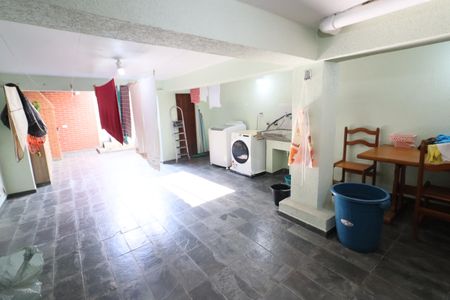 Casa à venda com 125m², 3 quartos e 2 vagasÁrea de Serviço