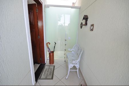 Casa à venda com 200m², 3 quartos e 4 vagasHall de entrada