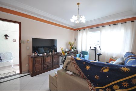 Casa à venda com 200m², 3 quartos e 4 vagasSala