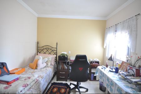 Casa à venda com 200m², 3 quartos e 4 vagasQuarto 2