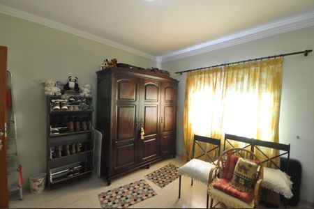 Casa à venda com 200m², 3 quartos e 4 vagasQuarto 1