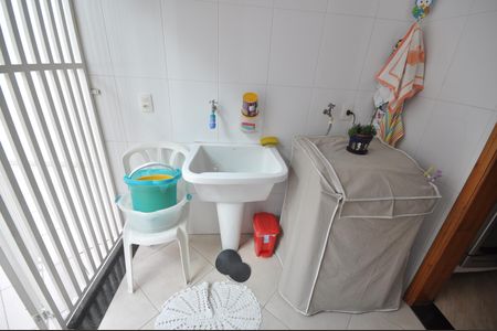 Casa à venda com 200m², 3 quartos e 4 vagasÁrea de Serviço