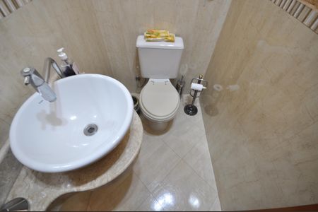 Casa à venda com 200m², 3 quartos e 4 vagasLavabo