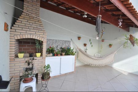 Casa à venda com 200m², 3 quartos e 4 vagasChurrasqueira