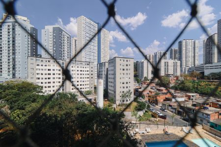Apartamento à venda com 58m², 2 quartos e 1 vaga Apartamento à venda com 58m², 2 quartos e 1 vagaVista da Suíte 2