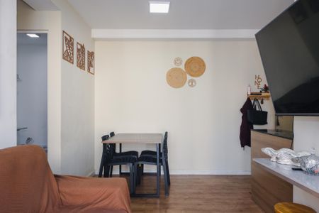 Apartamento à venda com 58m², 2 quartos e 1 vaga Apartamento à venda com 58m², 2 quartos e 1 vagaSala