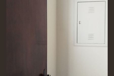 Casa à venda com 100m², 3 quartos e 2 vagas Casa à venda com 100m², 3 quartos e 2 vagasLavabo