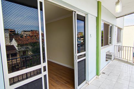 Apartamento à venda com 84m², 2 quartos e 1 vaga Apartamento à venda com 84m², 2 quartos e 1 vagaVaranda