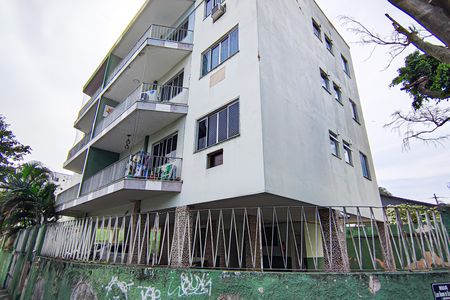 Apartamento à venda com 84m², 2 quartos e 1 vaga Apartamento à venda com 84m², 2 quartos e 1 vagaFachada