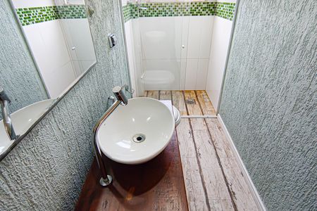 Apartamento à venda com 84m², 2 quartos e 1 vaga Apartamento à venda com 84m², 2 quartos e 1 vagaBanheiro