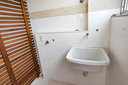 Apartamento à venda com 84m², 2 quartos e 1 vaga Apartamento à venda com 84m², 2 quartos e 1 vagaÁrea de Serviço