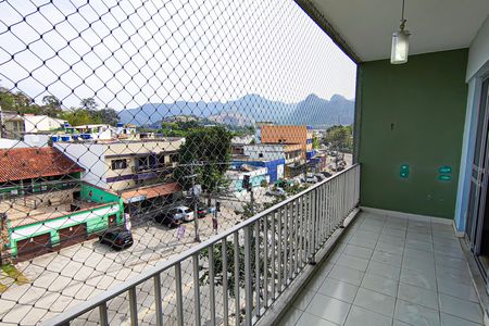 Apartamento à venda com 84m², 2 quartos e 1 vaga Apartamento à venda com 84m², 2 quartos e 1 vagaVaranda