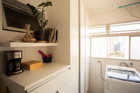 Apartamento à venda com 72m², 3 quartos e 1 vaga Apartamento à venda com 72m², 3 quartos e 1 vagaÁrea de Serviço