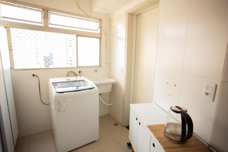 Apartamento à venda com 72m², 3 quartos e 1 vaga Apartamento à venda com 72m², 3 quartos e 1 vagaÁrea de Serviço