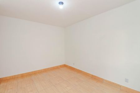 Quarto de apartamento à venda com 1 quarto, 48m² em São Sebastião, Porto Alegre