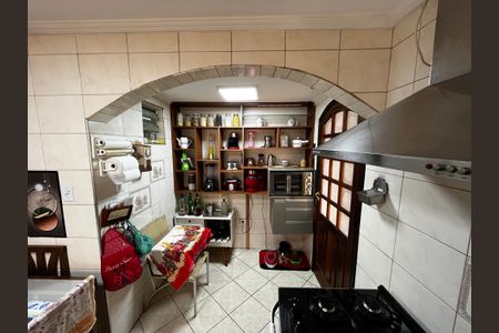 Casa à venda com 150m², 3 quartos e 2 vagas Casa à venda com 150m², 3 quartos e 2 vagasCozinha