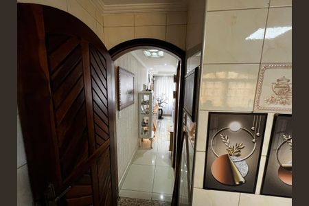 Casa à venda com 150m², 3 quartos e 2 vagas Casa à venda com 150m², 3 quartos e 2 vagasCozinha