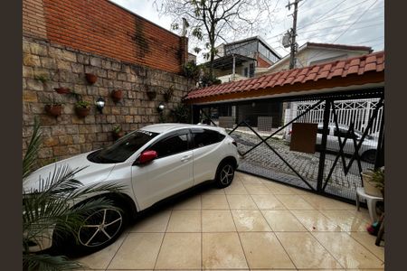 Casa à venda com 150m², 3 quartos e 2 vagas Casa à venda com 150m², 3 quartos e 2 vagasGaragem