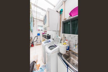 Apartamento à venda com 47m², 2 quartos e 1 vaga Apartamento à venda com 47m², 2 quartos e 1 vagaÁrea de Serviço