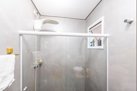 Apartamento à venda com 47m², 2 quartos e 1 vaga Apartamento à venda com 47m², 2 quartos e 1 vagaBanheiro Social