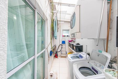 Apartamento à venda com 47m², 2 quartos e 1 vaga Apartamento à venda com 47m², 2 quartos e 1 vagaÁrea de Serviço