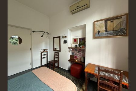 Casa para alugar com 270m², 4 quartos e 1 vaga Casa para alugar com 270m², 4 quartos e 1 vagaQuarto 1