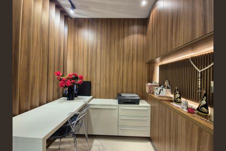 Casa de condomínio à venda com 426m², 5 quartos e 2 vagas Casa de condomínio à venda com 426m², 5 quartos e 2 vagasEscritório