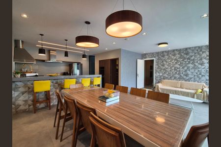 Casa de condomínio à venda com 426m², 5 quartos e 2 vagas Casa de condomínio à venda com 426m², 5 quartos e 2 vagasÁrea gourmet