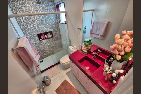 Casa de condomínio à venda com 426m², 5 quartos e 2 vagas Casa de condomínio à venda com 426m², 5 quartos e 2 vagasBanheiro da Suíte 3