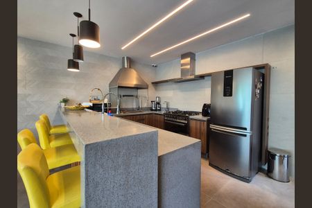 Casa de condomínio à venda com 426m², 5 quartos e 2 vagas Casa de condomínio à venda com 426m², 5 quartos e 2 vagasÁrea gourmet