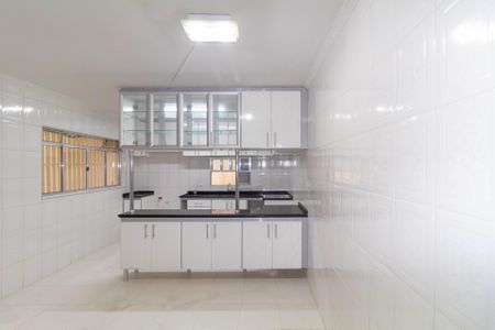 Casa à venda com 125m², 3 quartos e 2 vagas Casa à venda com 125m², 3 quartos e 2 vagasCozinha