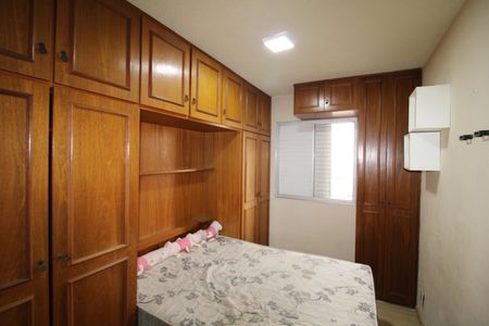 Quarto 1 de apartamento para alugar com 2 quartos, 52m² em Vila Santa Maria, São Paulo