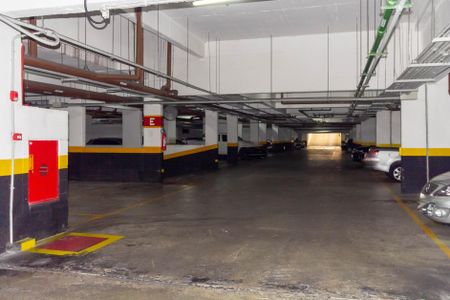 Apartamento à venda com 76m², 3 quartos e 1 vaga Apartamento à venda com 76m², 3 quartos e 1 vagaGaragem