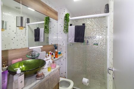 Apartamento à venda com 76m², 3 quartos e 1 vaga Apartamento à venda com 76m², 3 quartos e 1 vagaBanheiro Social