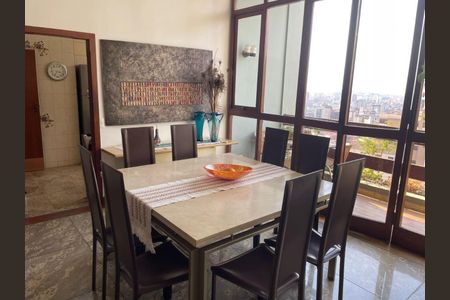 Casa à venda com 367m², 4 quartos e 5 vagas Casa à venda com 367m², 4 quartos e 5 vagasFoto 50
