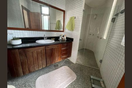 Casa à venda com 367m², 4 quartos e 5 vagas Casa à venda com 367m², 4 quartos e 5 vagasFoto 63