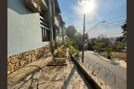 Casa à venda com 367m², 4 quartos e 5 vagas Casa à venda com 367m², 4 quartos e 5 vagasFoto 41